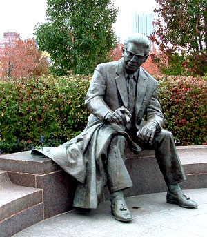 Art Rooney statue outside gate A